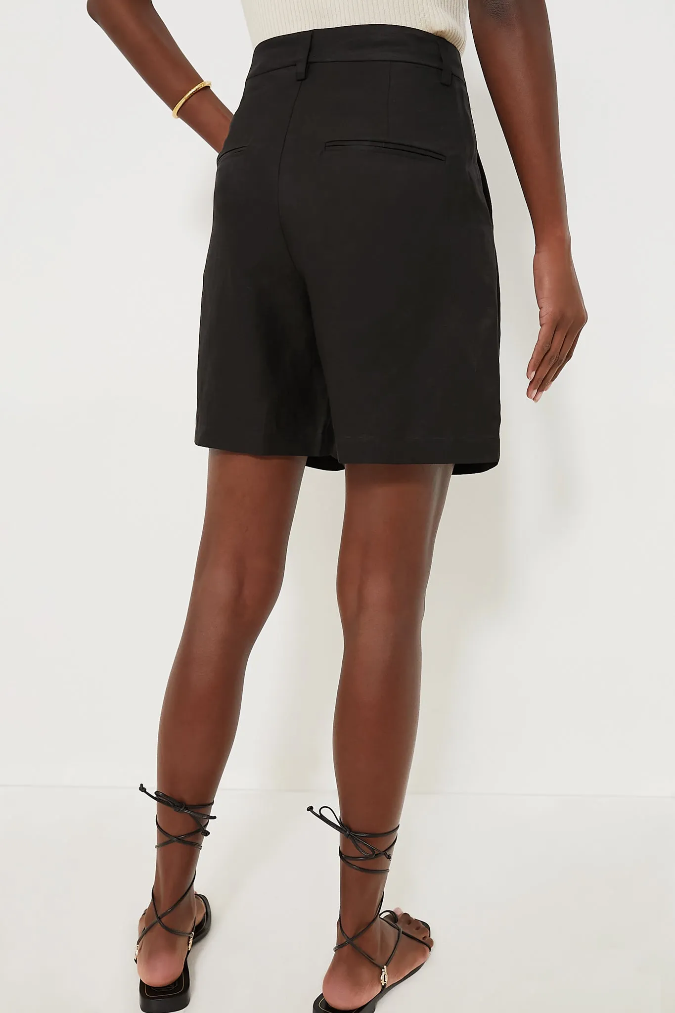 Black Carrie Short