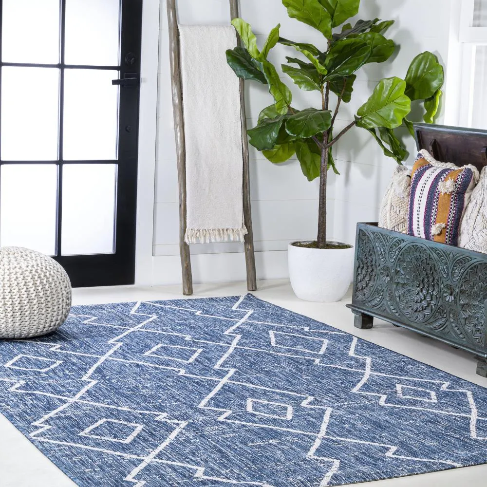 Funchat Carwa Tribal Diamond Trellis Area Rug