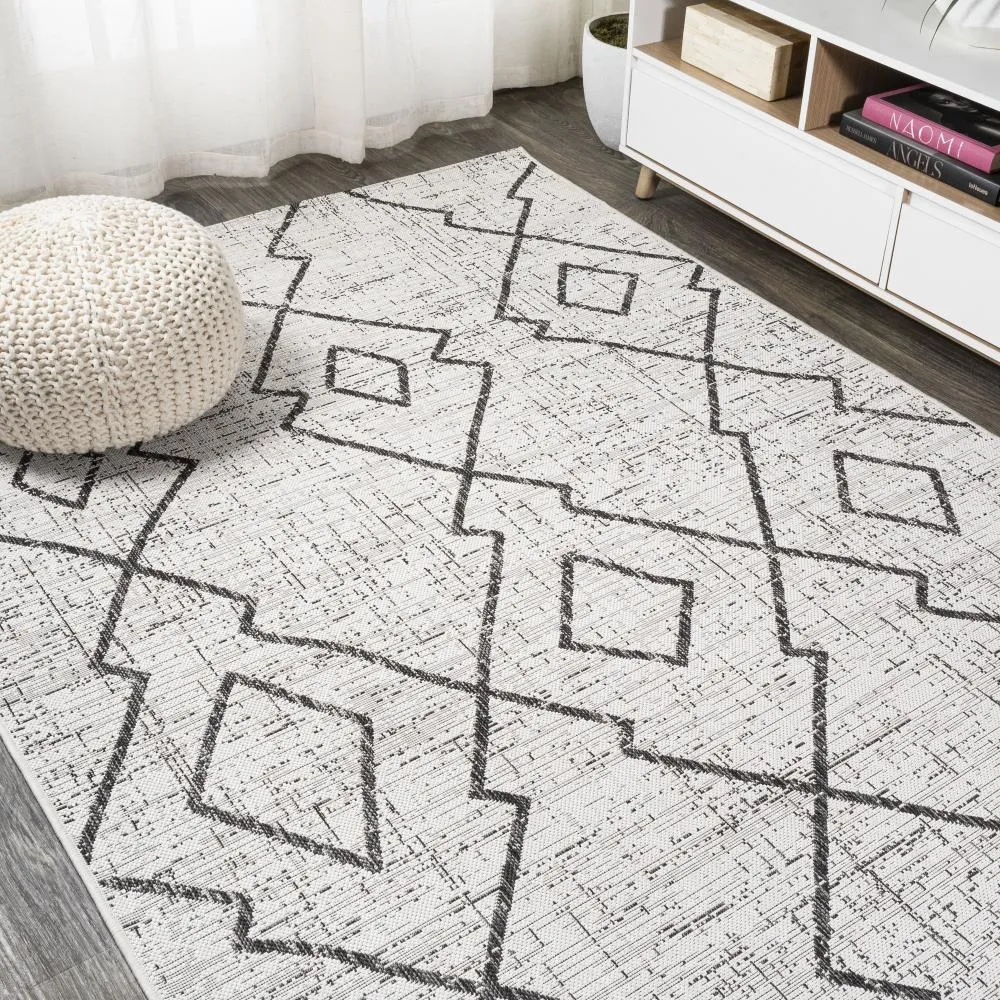 Funchat Carwa Tribal Diamond Trellis Area Rug