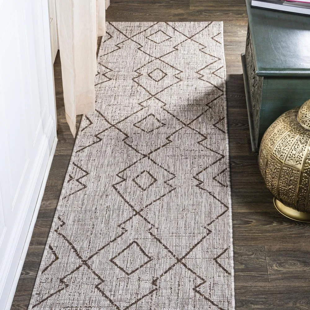 Funchat Carwa Tribal Diamond Trellis Area Rug