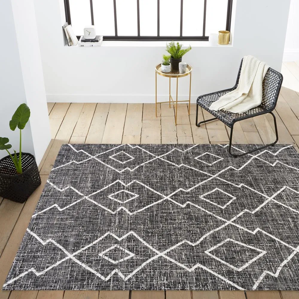 Funchat Carwa Tribal Diamond Trellis Area Rug