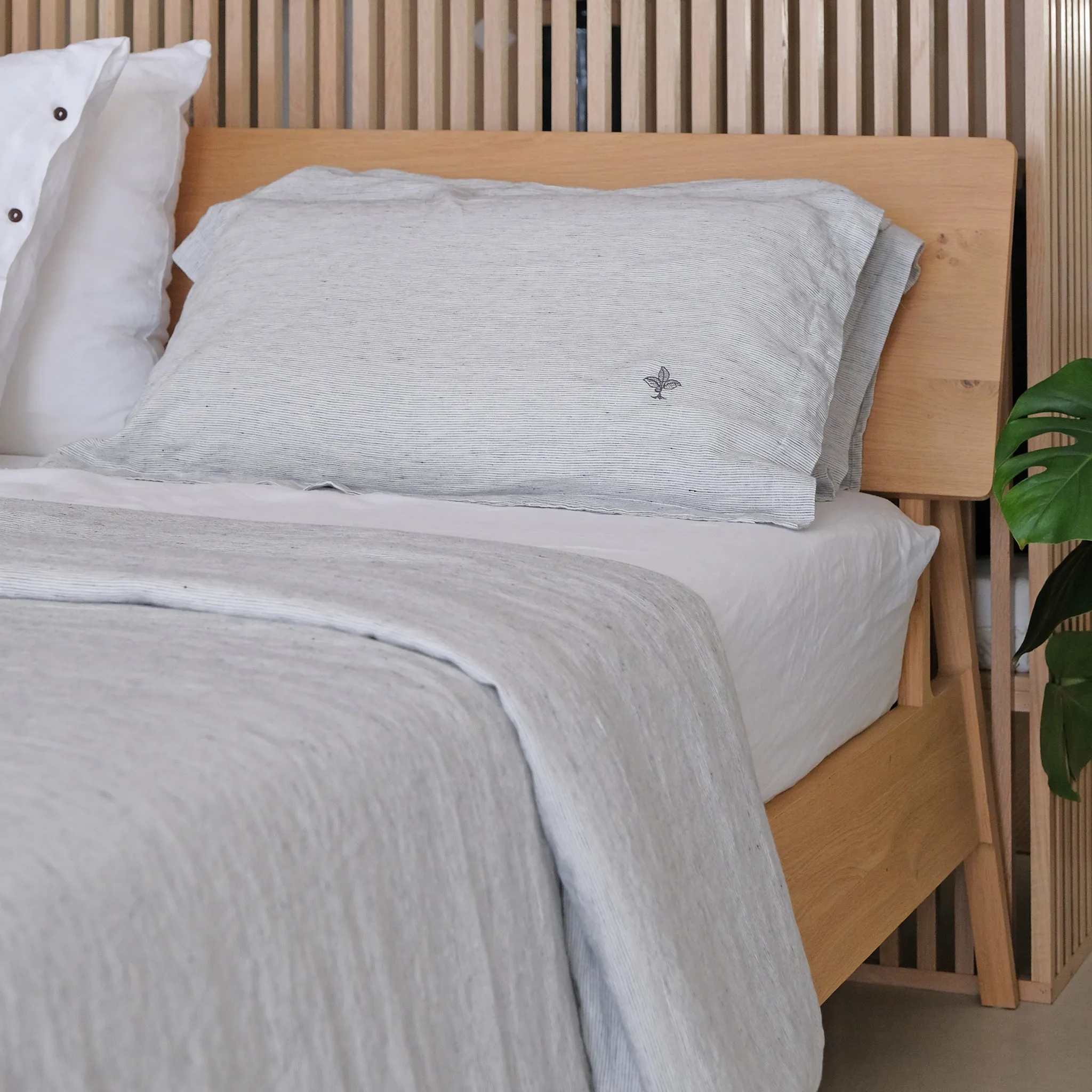 Heveya® Linen Duvet Sheet Set