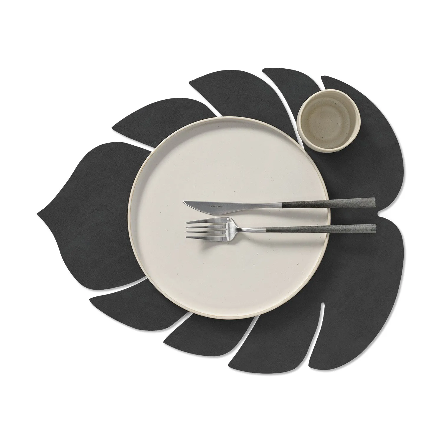 lind dna | table mat | leaf large | nupo black