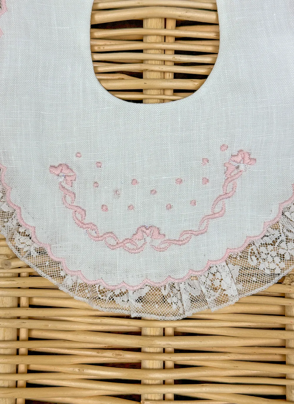 LINEN & LACES BIB