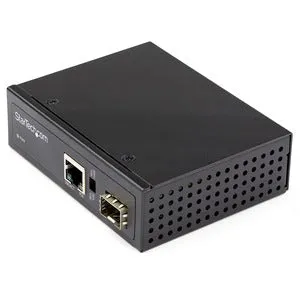 StarTech.com PoE  Industrial Fiber to Ethernet Media Converter 60W - SFP to RJ45 - SM/MM Fiber to Gigabit Copper IP-30